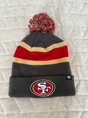 San Francisco 49ers Gray Red Pom Cuff Beanie by '47